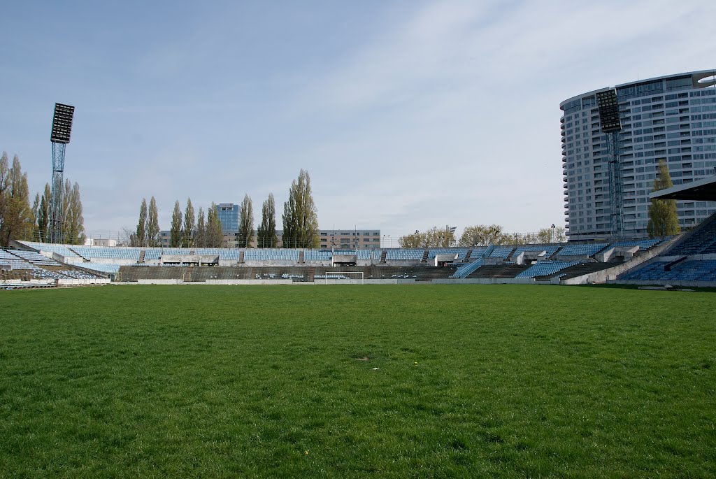 Futbalový štadión - ŠK Slovan Bratislava by Tomáš Gula