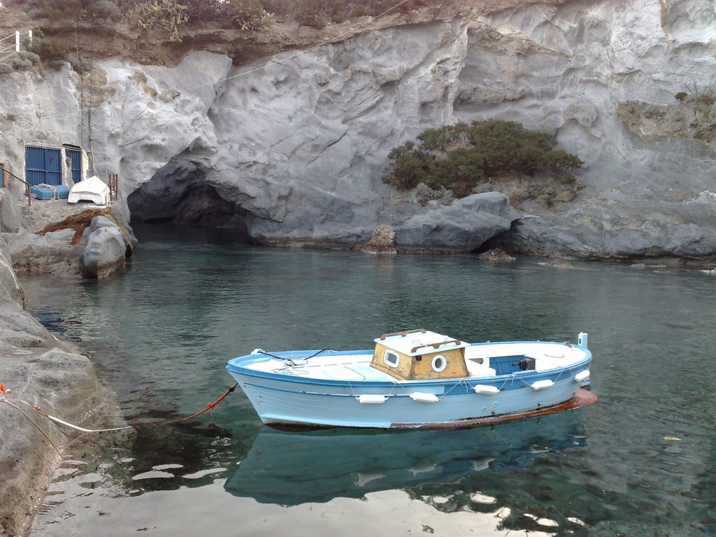 Discesa Le Piscine, 04020 Le Forna LT, Italy by Tuombre