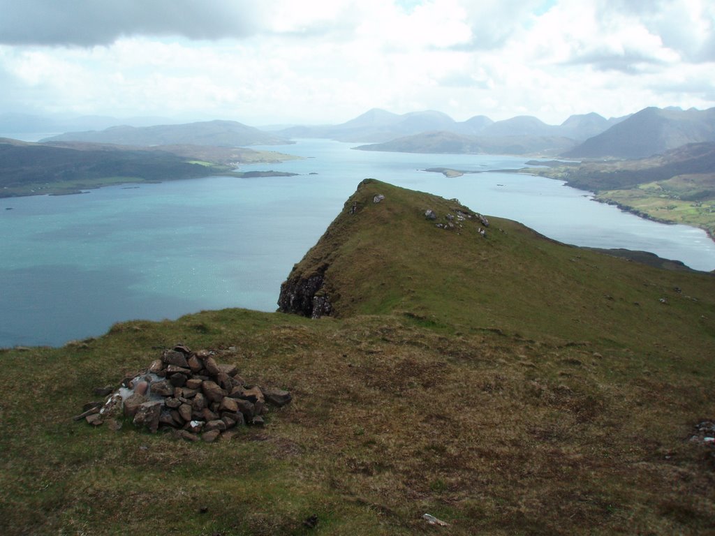 Looking south from Ben Tianavaig by Derek Snaith