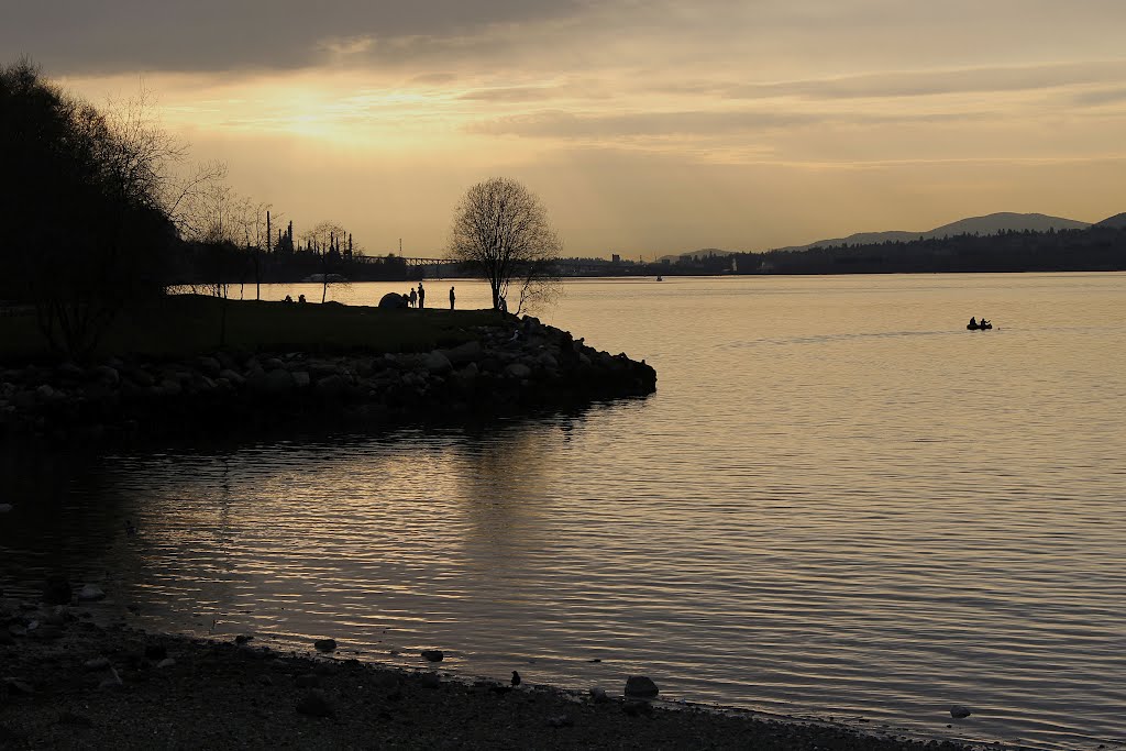 Barnet Marine Park at sunset by EditThisPhoto.com