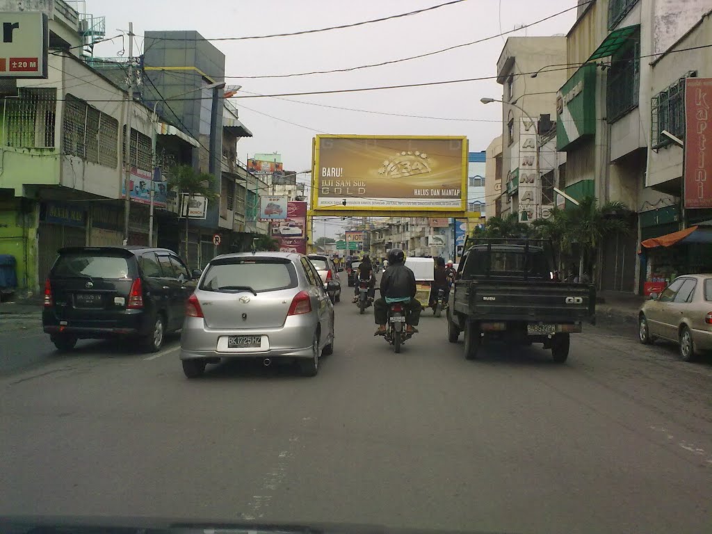 Jl. Pandu - Medan by Heryanto Sun