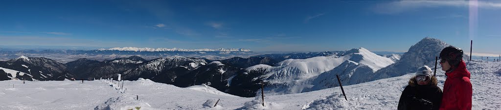 Tatry z Chopku by Zdeno Novanský