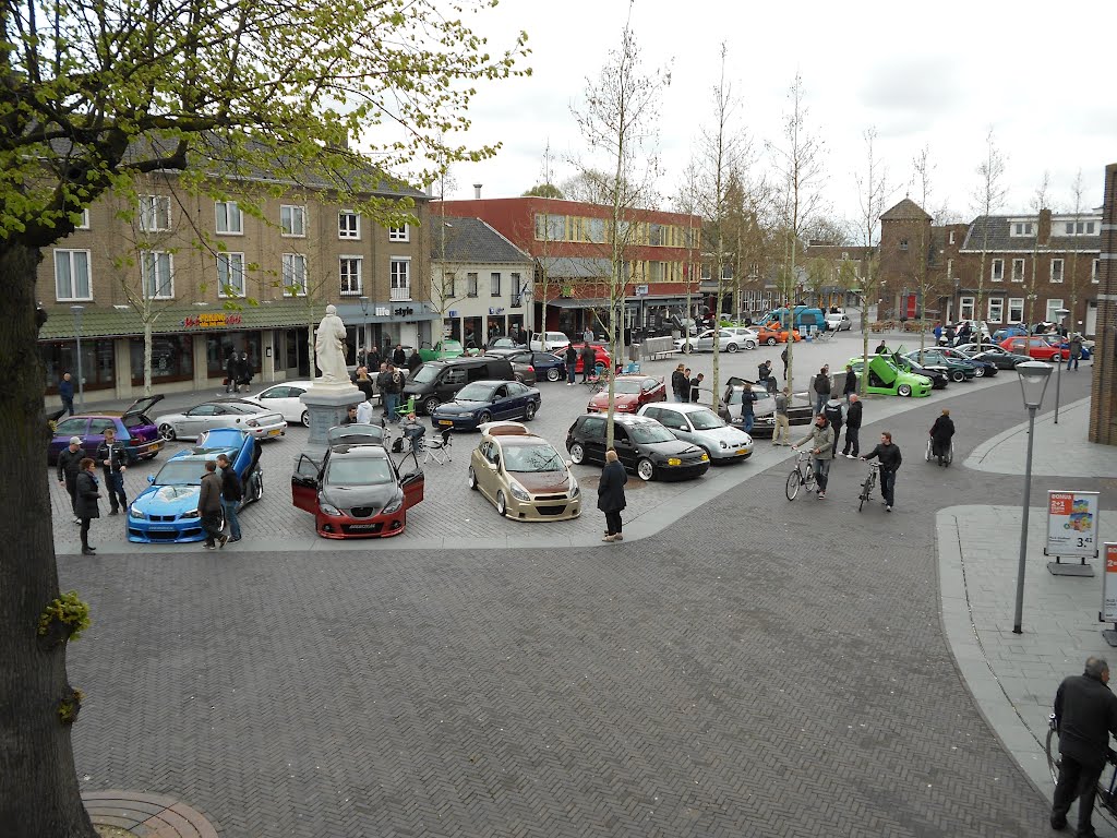 Zaterdag in Venray by Richard MATUS