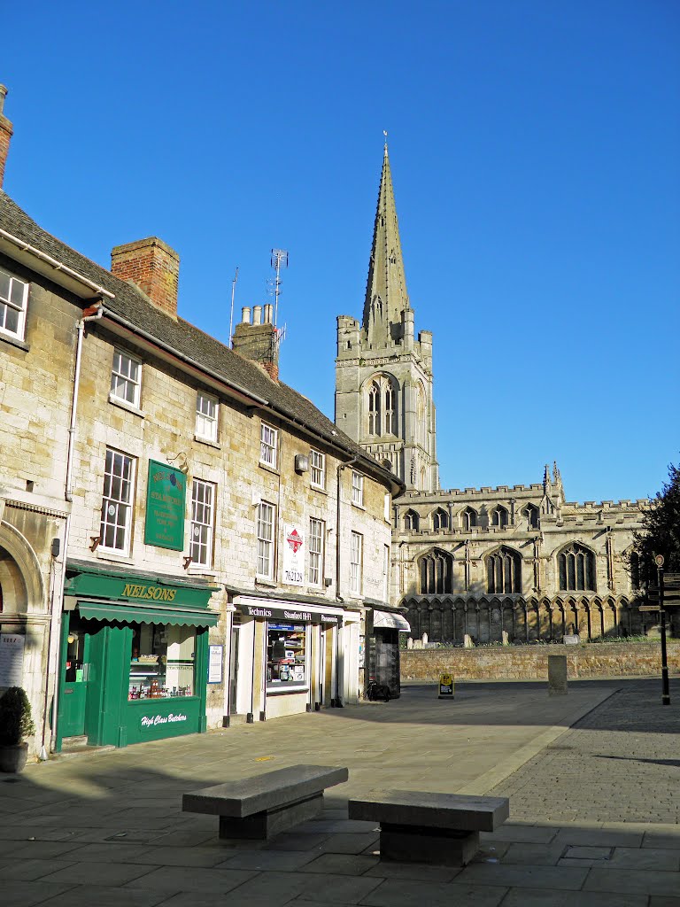 Red Lion Square, Stamford by AndyDij