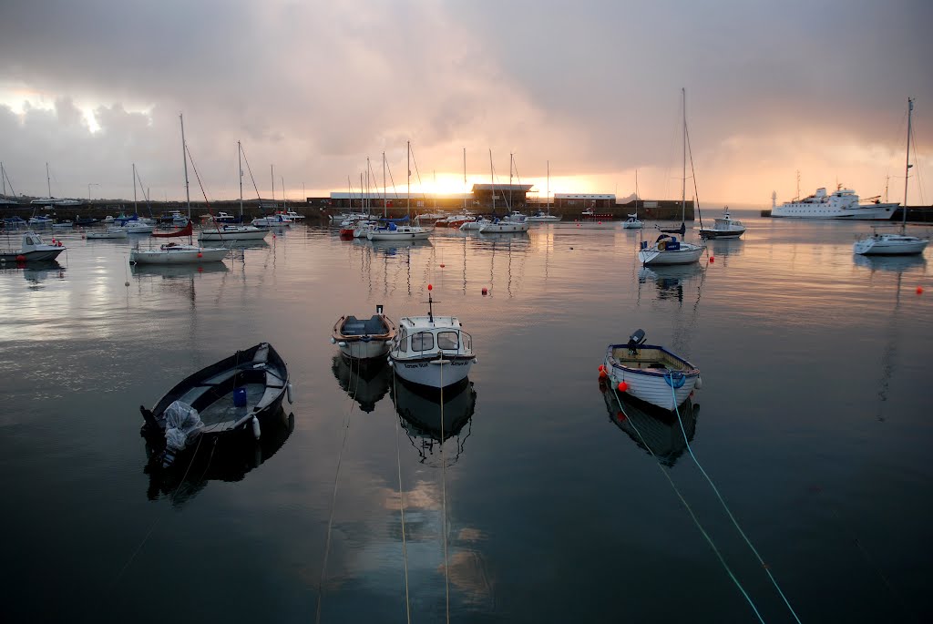 Harbour, Penzance by fishmonk