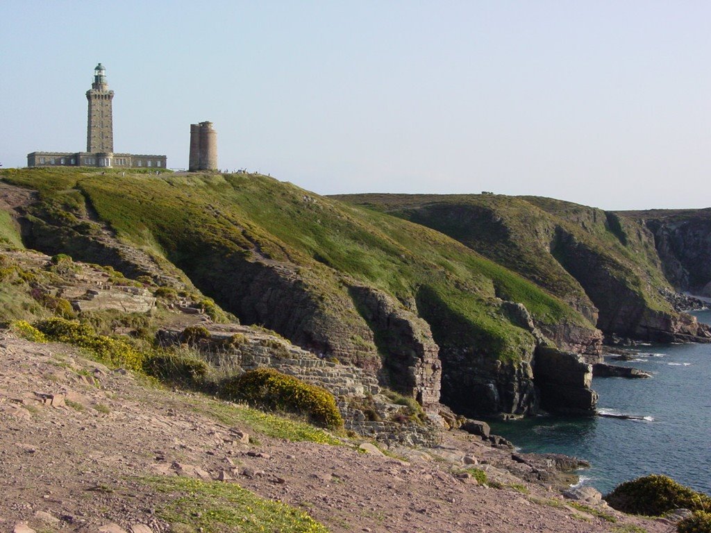 France, Cap Frehel (26-07-2002) by Innocenti