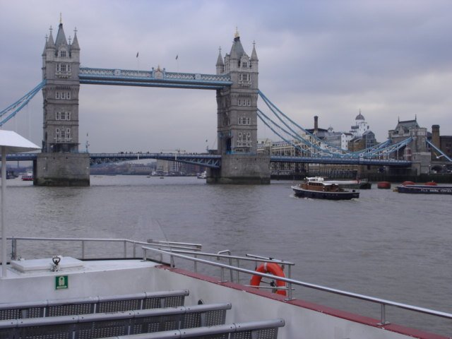 Londres - London, Tower Bridge, River Thames by Carlos LP