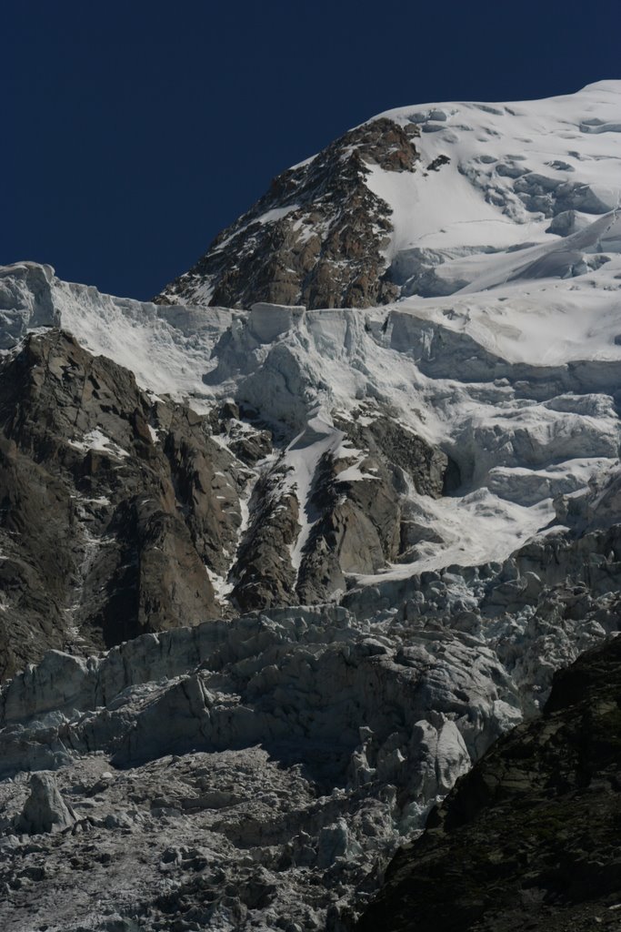 Haut du glacier des Bossons by Didier Brulin