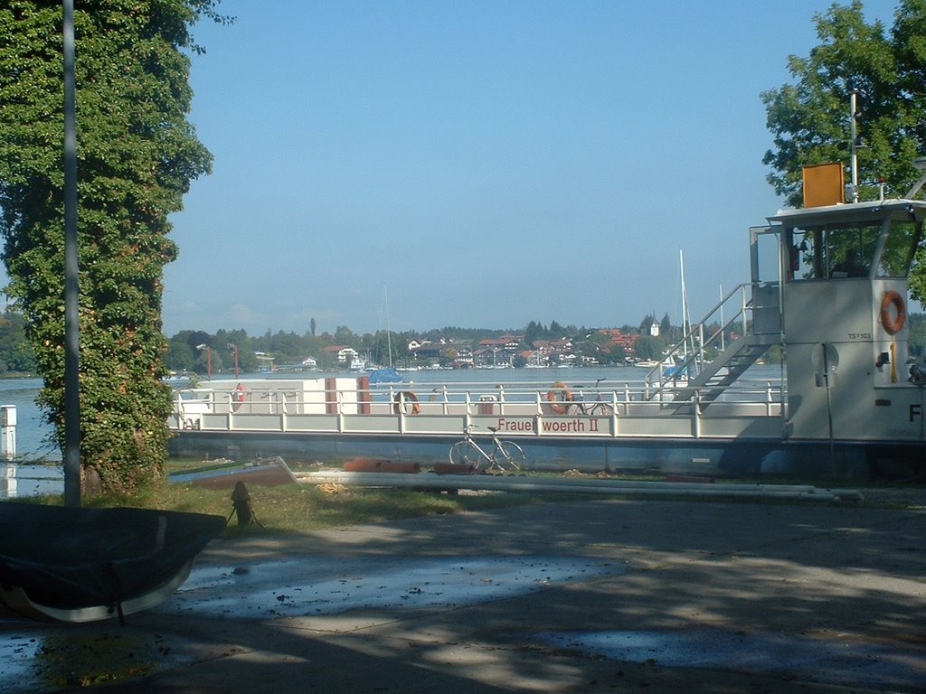 Frauenchiemsee (Insel), 83256 Chiemsee, Germany by Harald Reinartz