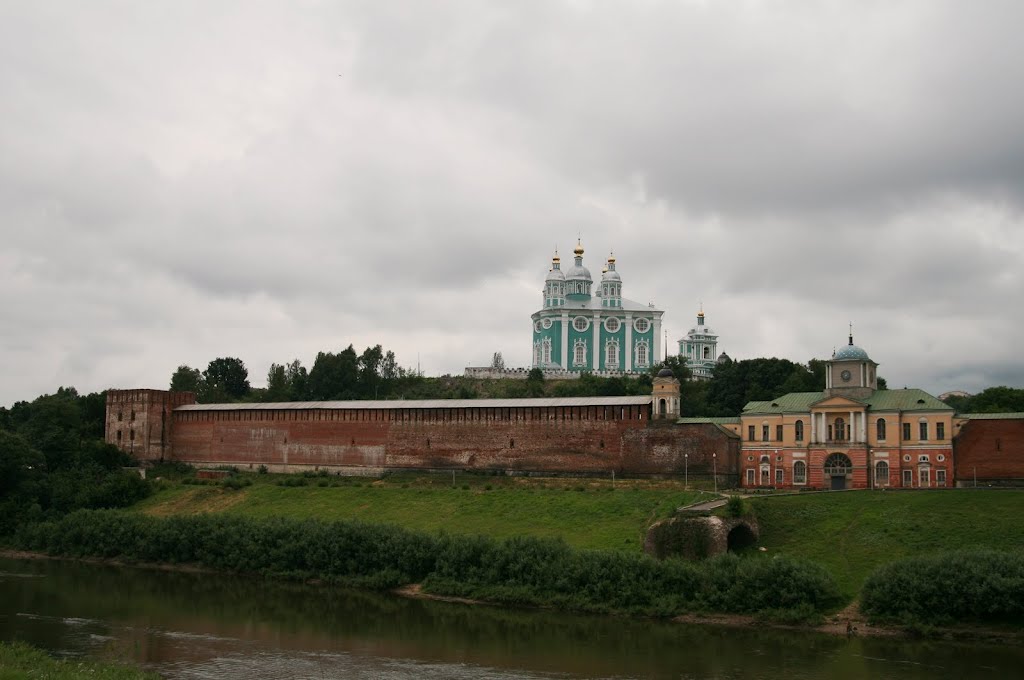 Успенский собор и церковь Смоленской иконы Божией Матери, 1811-1812 гг. by TimTaller