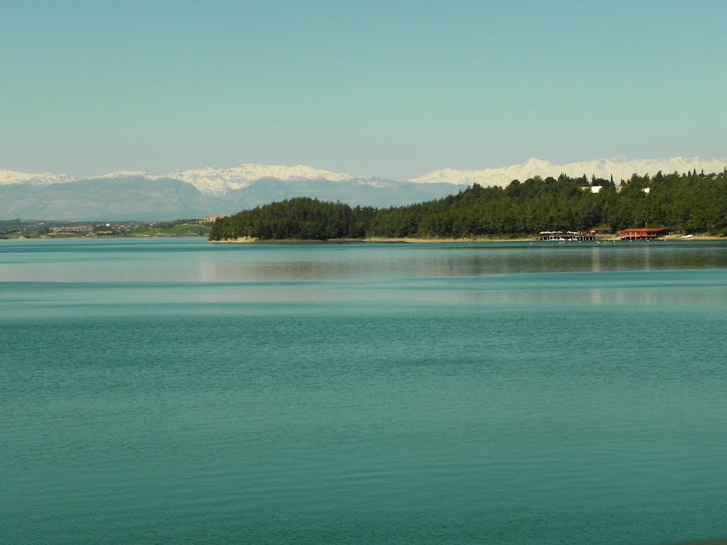 Adana barajı ve toroslar by ahmet temel