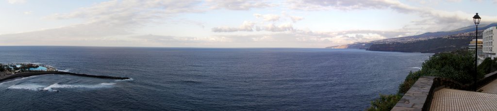 Puerto de La Cruz - Panorama 05 by kighy