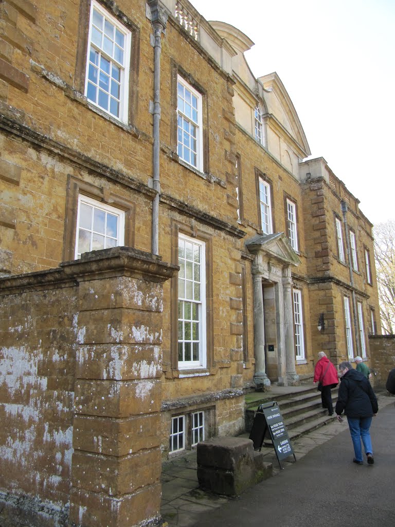 Upton House & Gardens, near Banbury by oldchippy