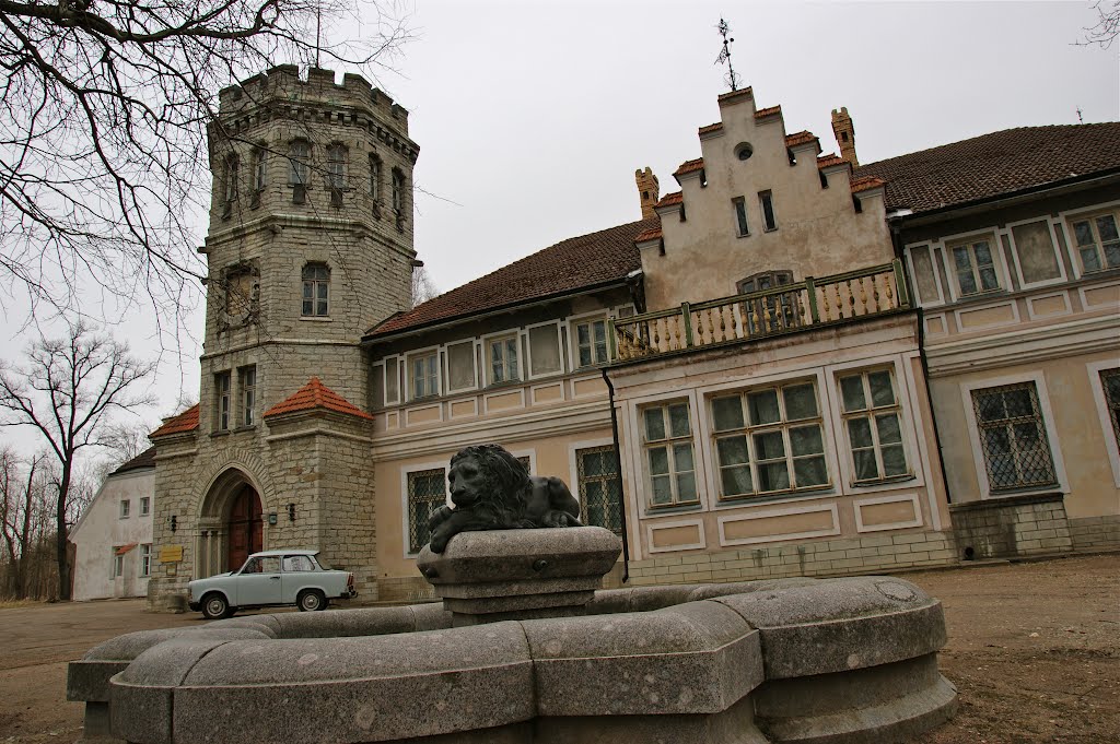 Замок Маарьямяги в Таллине - Maarjamäe palace in Tallinn by Valery Klepkin