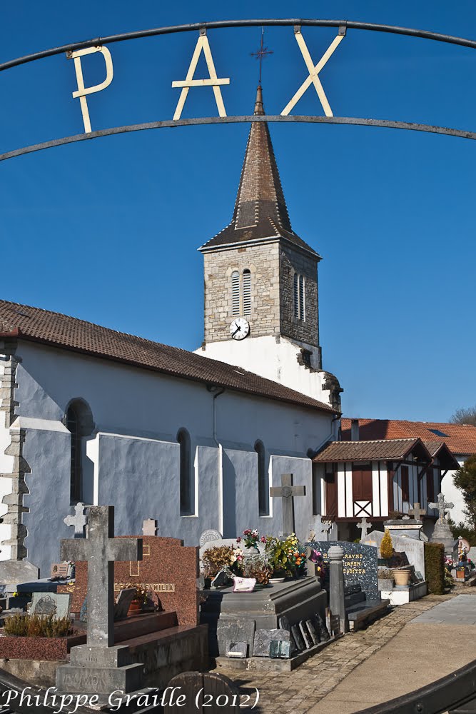 Hélette (Pyrénées Atlantiques) by Philippe GRAILLE