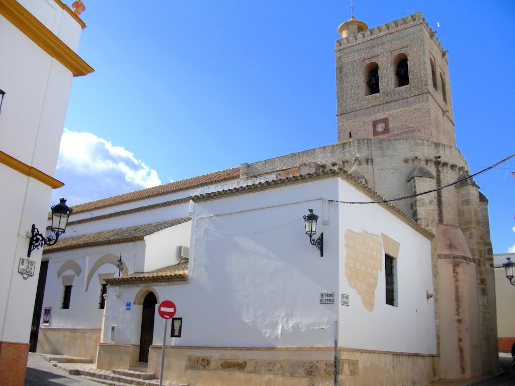 Iglesia de Santa Maria de la Asuncion, Alcalá del Río 2012 by PepeTenorio