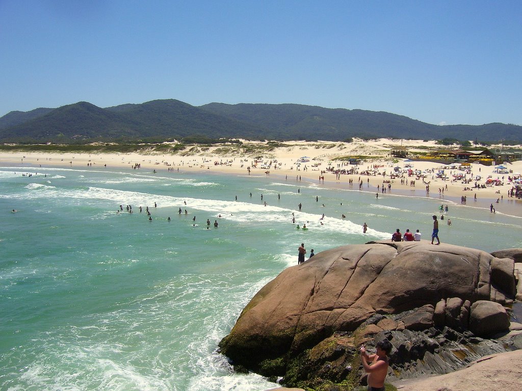 Praia do joaquina by hugo marquez