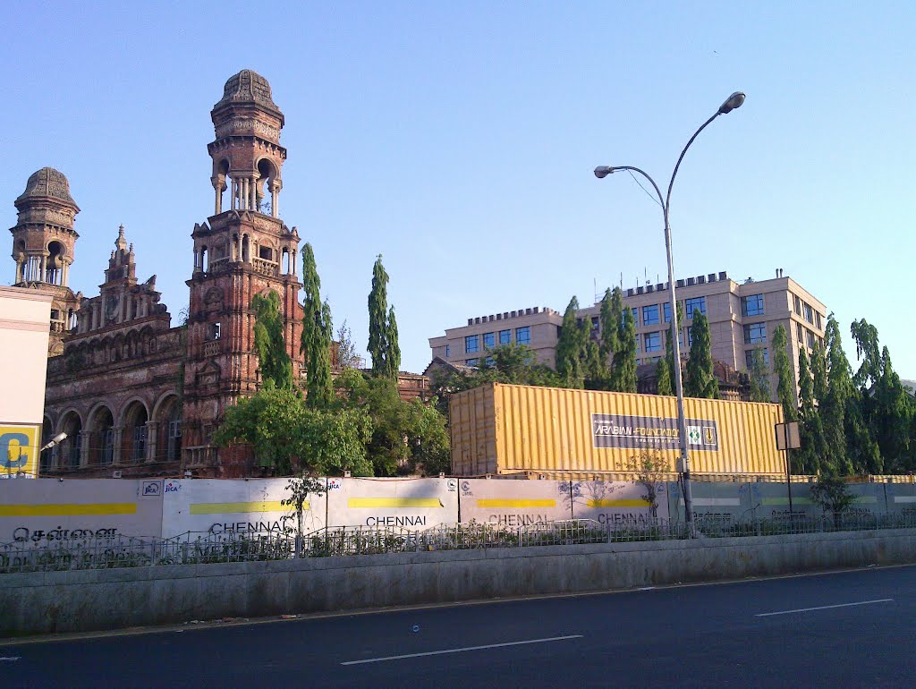 Mount Road Chennai by gowreesan