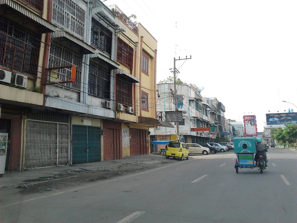 Jl. Thamrin - Medan by Heryanto Sun