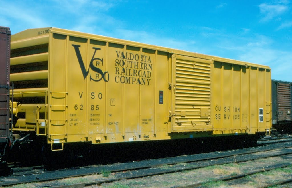 Valdosta Southern Railroad Box Car No. 6285 at Poughkeepsie, NY by Scotch Canadian