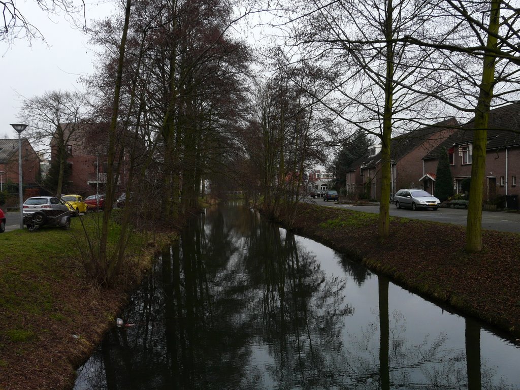 water en speelveld bij de Treek (wijk Lunetten, Utrecht) by David Jimmink