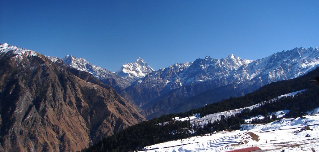 Nandadevi peak from Auli Cliff Top by ANINDYA PAL