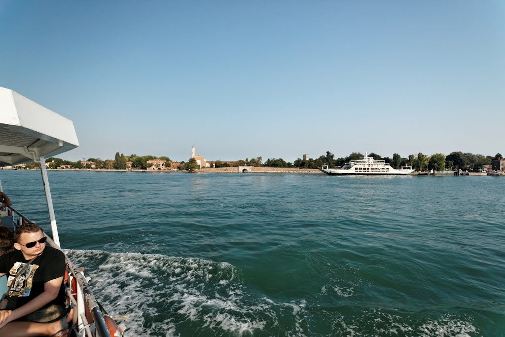 Laguna Veneta - Vaporetto San Marco (San Zaccaria)_Punta Sabbioni - View ESE on Lido di Venezia by txllxt TxllxT