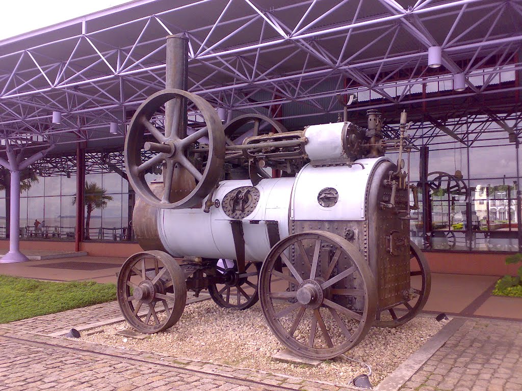 VELHA CALDEIRA NA ESTAÇÃO DAS DOCAS by amarildo Varela