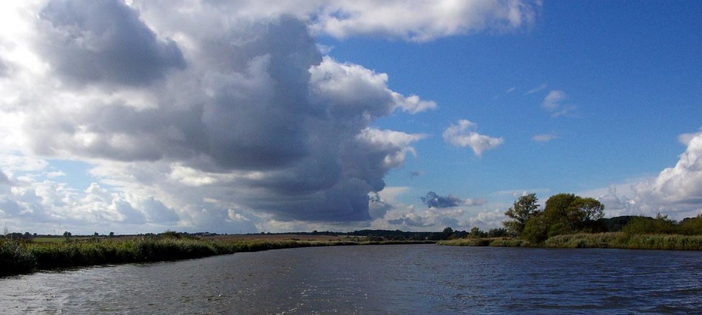 River Yare, Reedham by petet