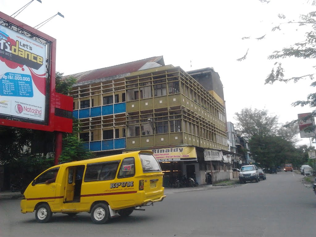 Jl. Timor + HM Yamin - Medan by Heryanto Sun