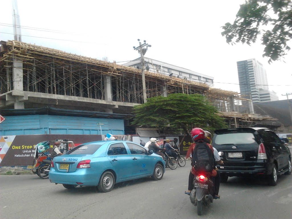 Jl. Gudang - Medan by Heryanto Sun