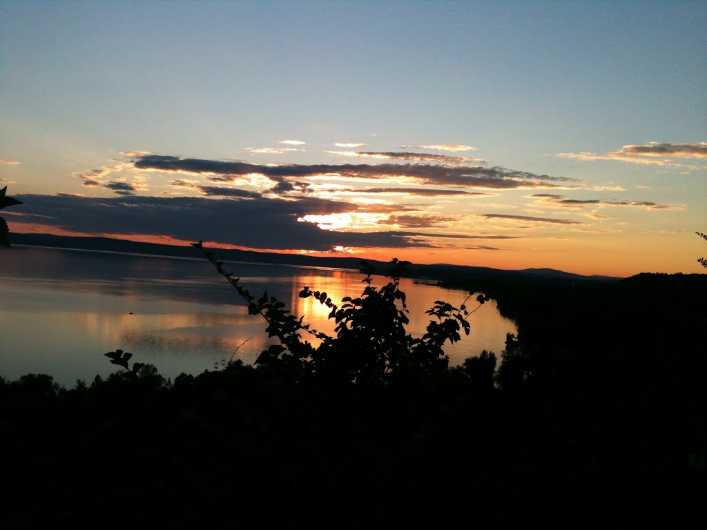 Balatonakarattya, Hungary by csamik