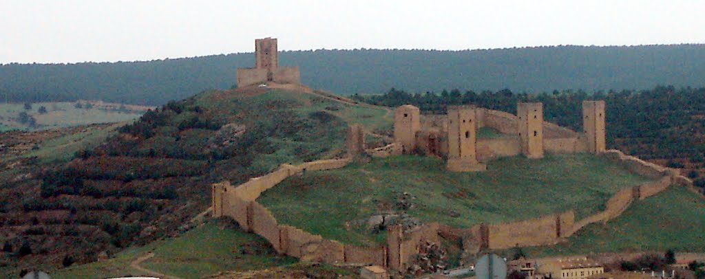 Molina de Aragón by Robert Bovington