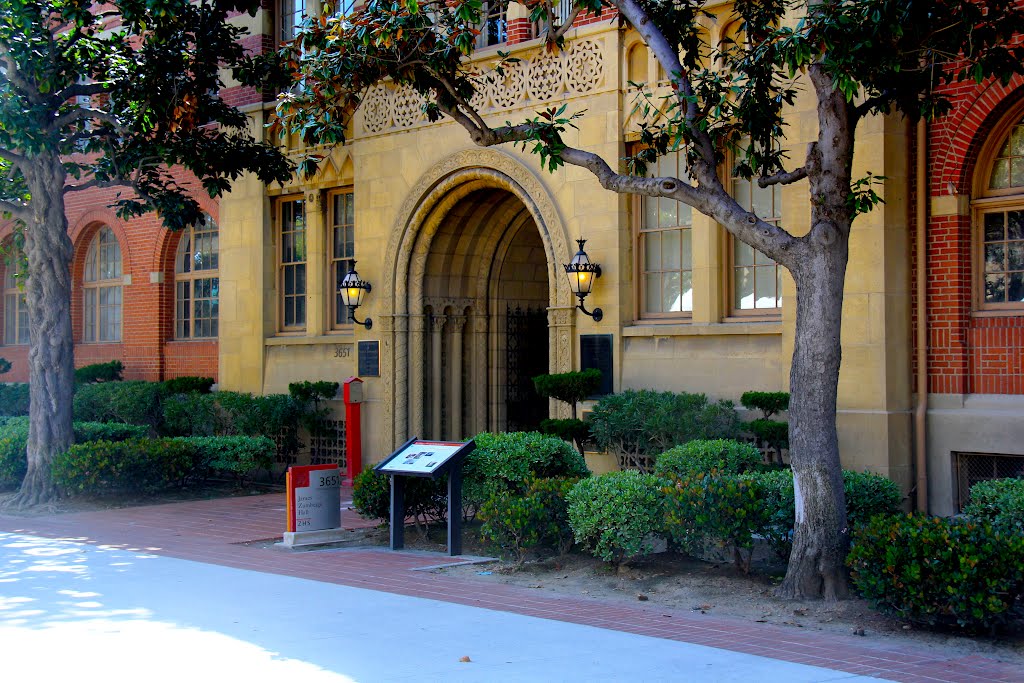 USC Campus, Los Angeles, CA by Michael Jiroch