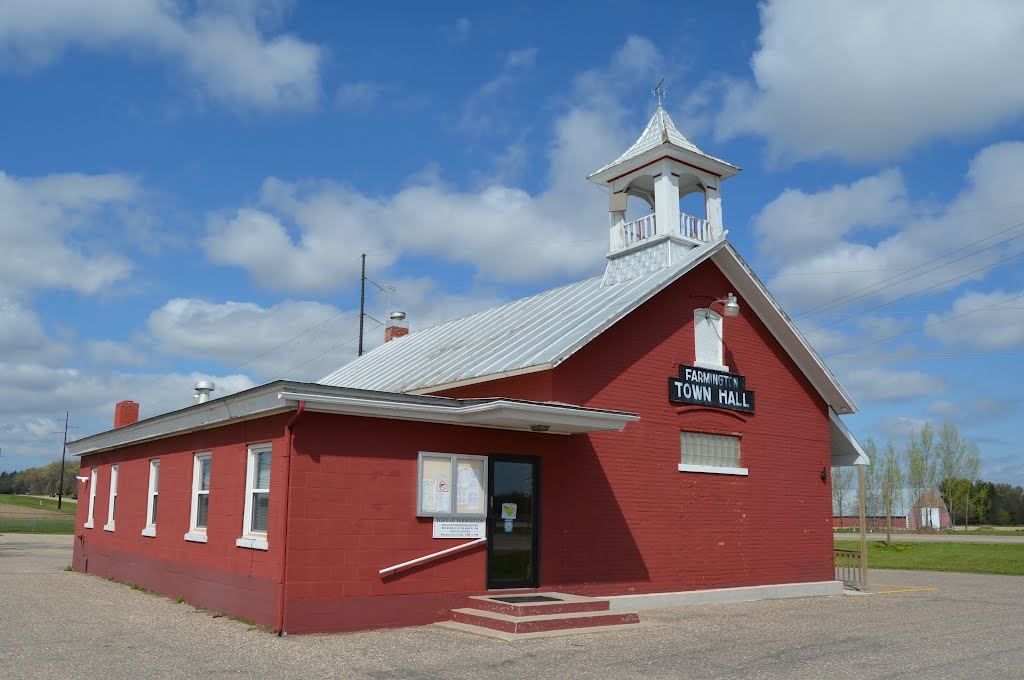 Farmington Town Hall, Lanark. by farmbrough