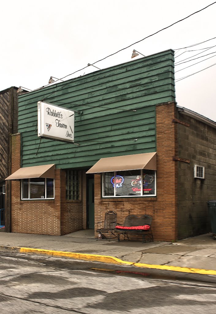 Rabbit's Tavern, Grinnell, Iowa by Gregory Dyer