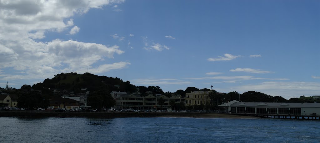 View from Ferry to Devonport, 28.02.2012 by daVillacher.at