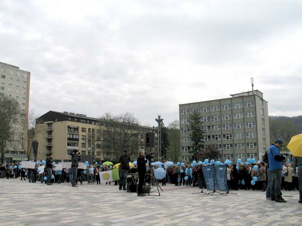 201204-18.g., Velenje: Shod protestnikov zaradi krčenja sredstev by safko01