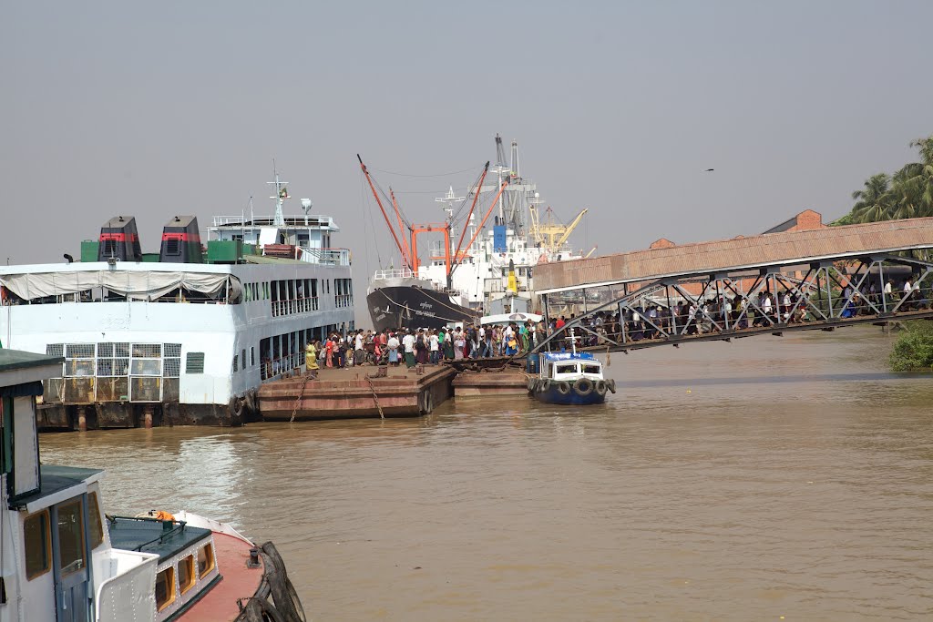 Pansodan Ferry, Yangon. Myanmar by Alex Bunjes