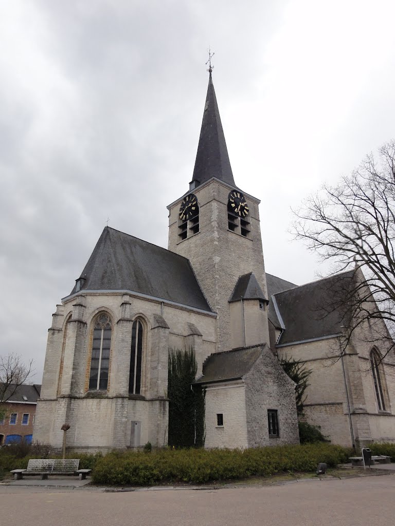 Sint-Martinuskerk Zaventem by Pascal Van Acker