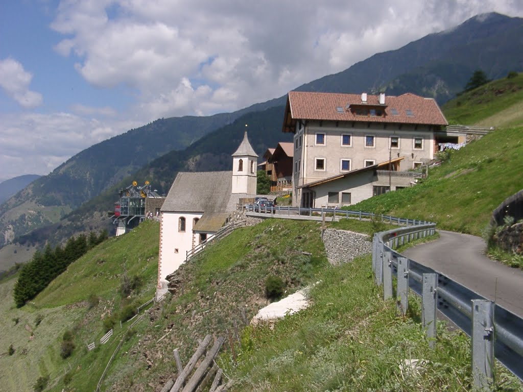 Kapelle von St.Martin by Horst Schumacher