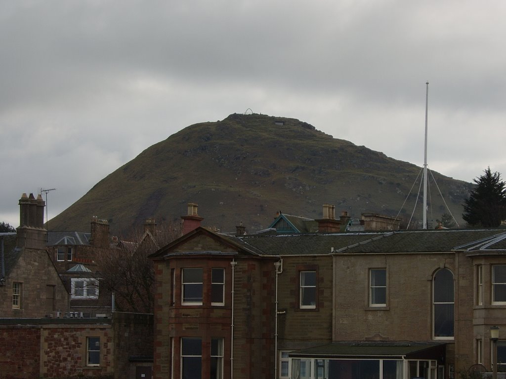 North Berwick Law by Billhutton