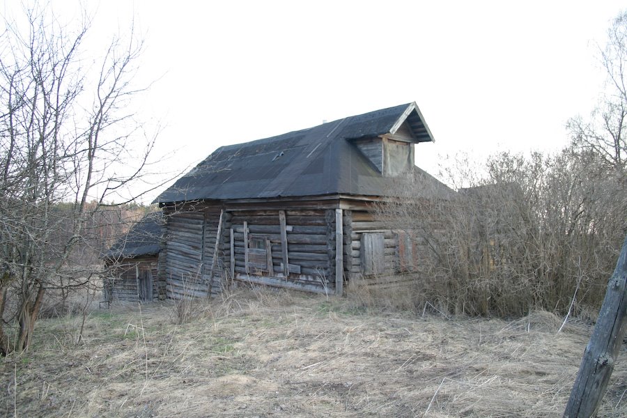 Old house by Constantin Voutsen