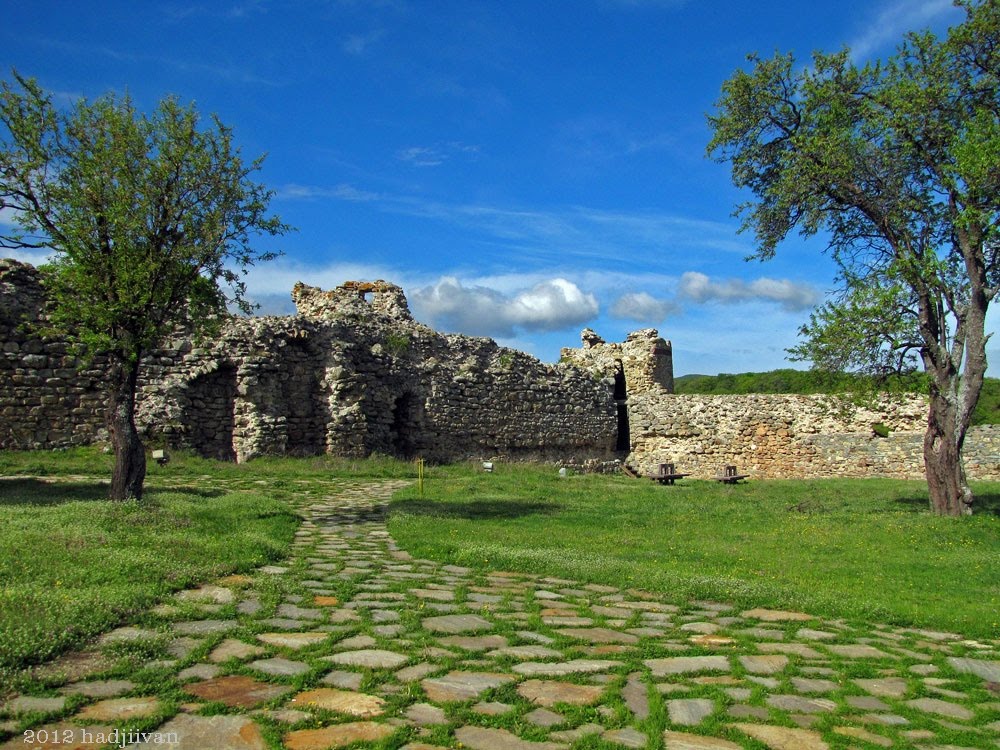 Мезек-крепост Неутзикон / Mezek-fortress Neoutzikon by hadjiivan