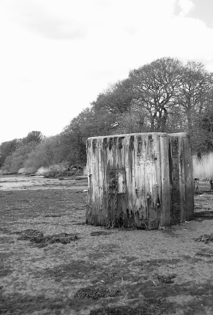 Mooring Block, Southampton by archive2