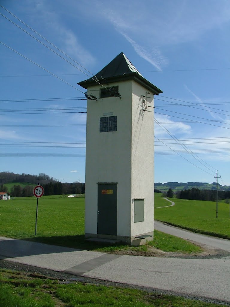 Trafo Haus bei Sommers Kempten by Richard Mayer