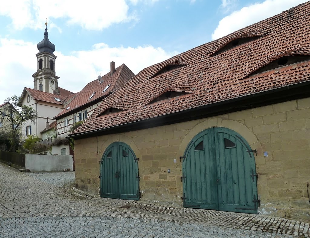 Das frühere Kutschenhaus der Grafen by WanderGroschi & CGK