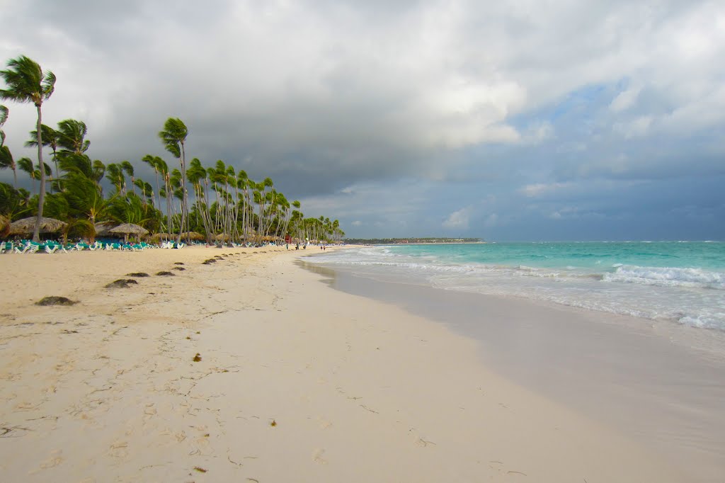 Los Corales beach. (Punta Cana, Dominican Republic) by phamhoanghai