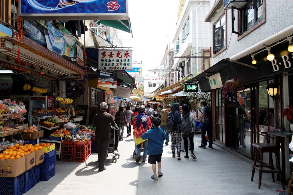 Yung Shue Wan Main Street by ChiefTech