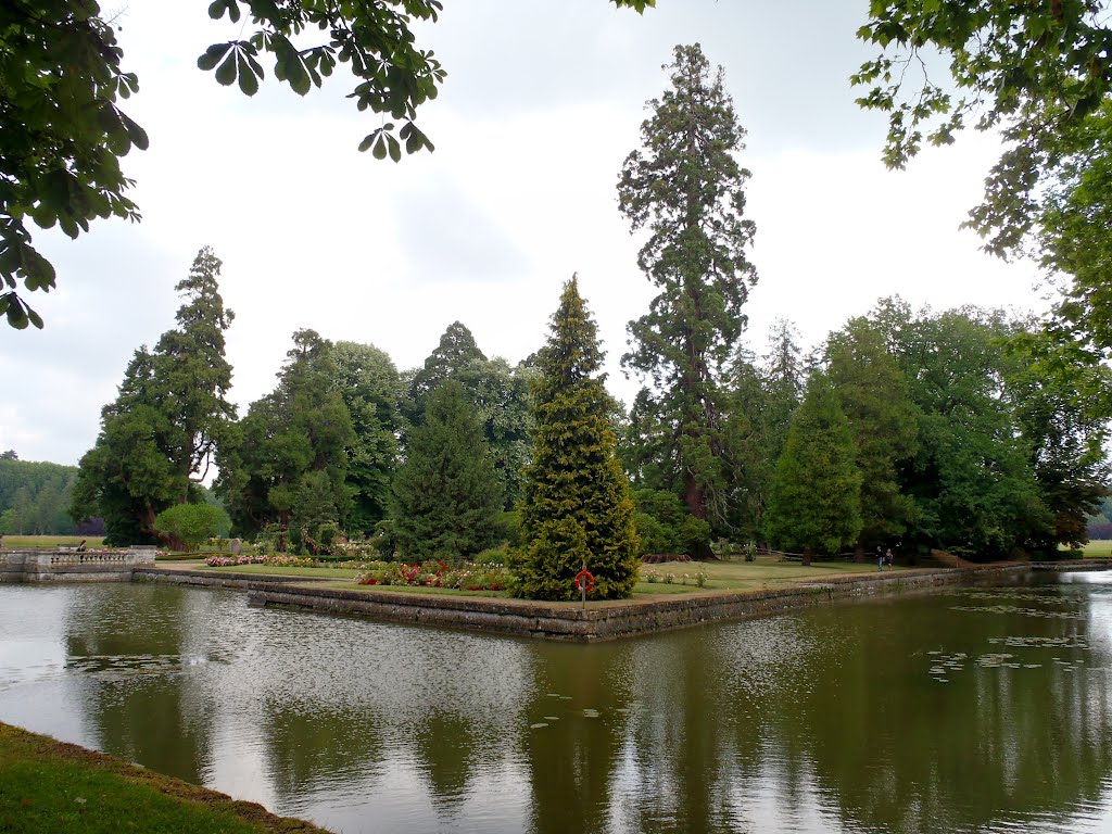 Le Carré Magique..., Parc de Richelieu by katricoin